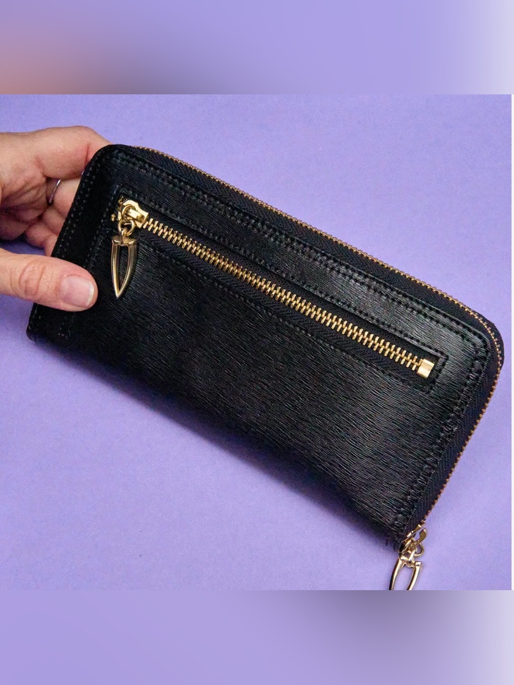 Tusk Single Zip Gusseted Classic Leather Wallet Black
